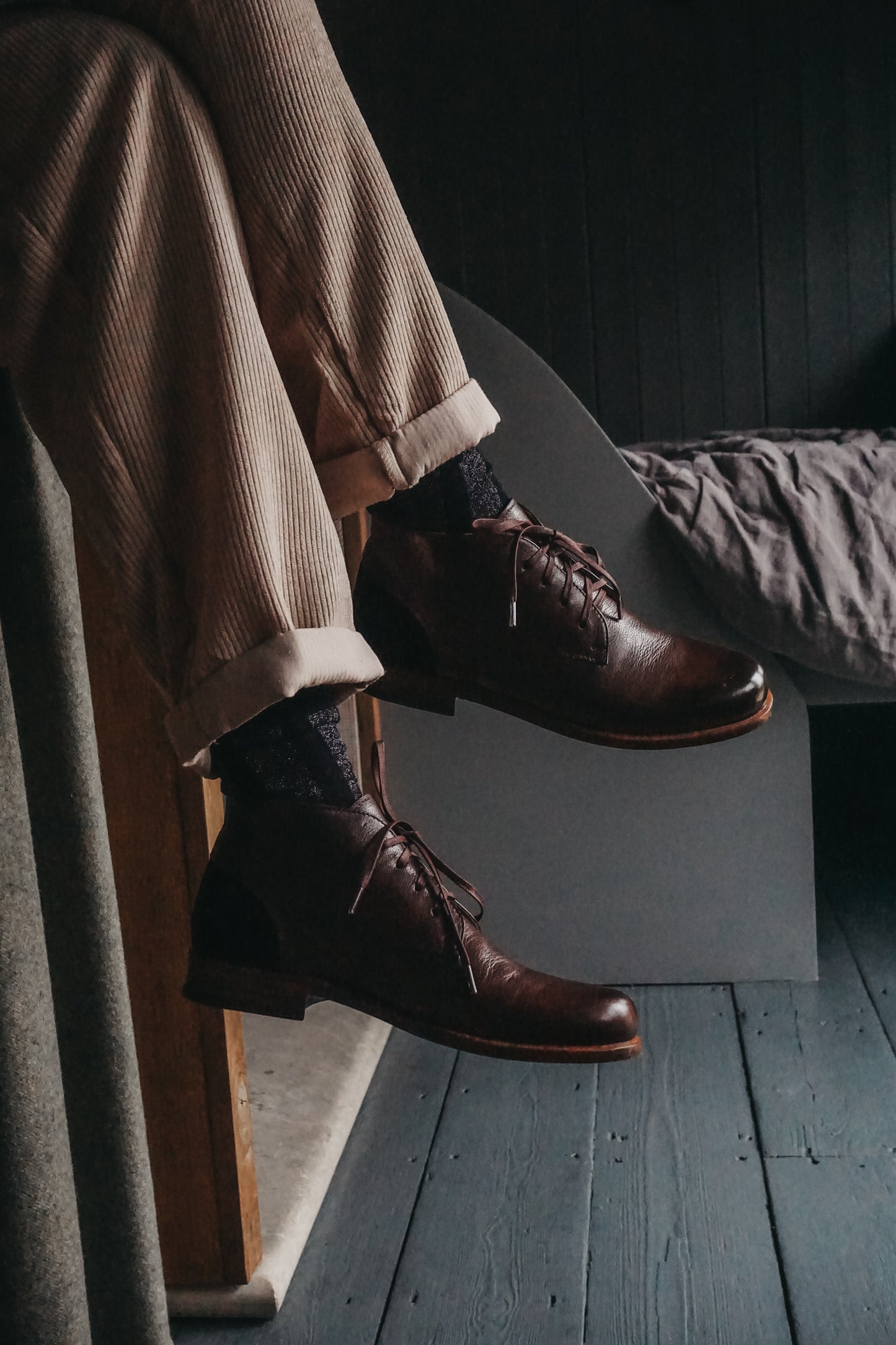 * ARCHIVE SALE * LAPWING - WALNUT. sizes 38, 40 & 41