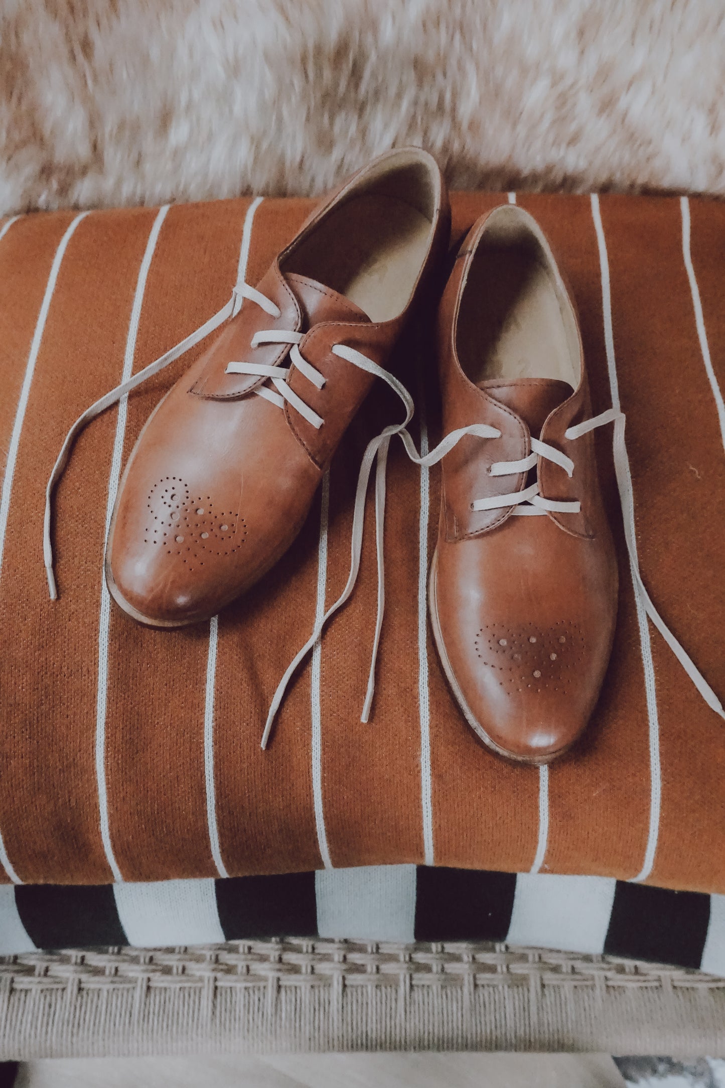 * ARCHIVE SALE * SWIFT - FOX. SIZE 37 & 42