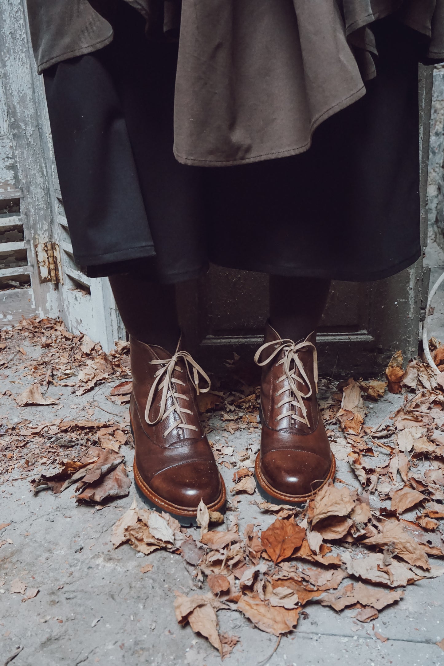 HAWK BOOT - WALNUT