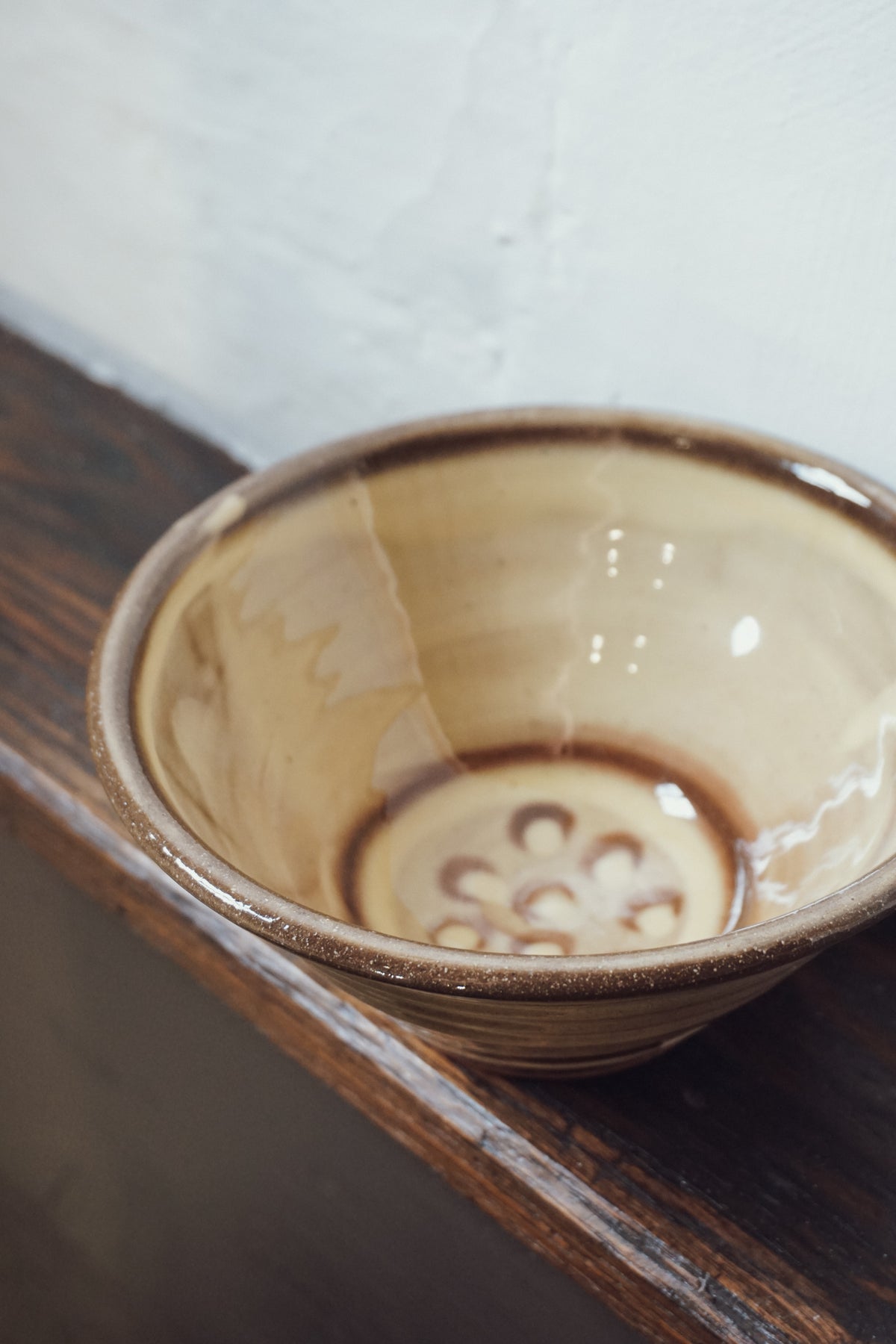 Slipware breakfast bowl by Eve Gnoyke