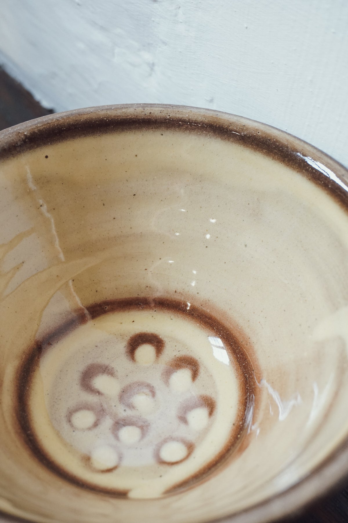 Slipware breakfast bowl by Eve Gnoyke