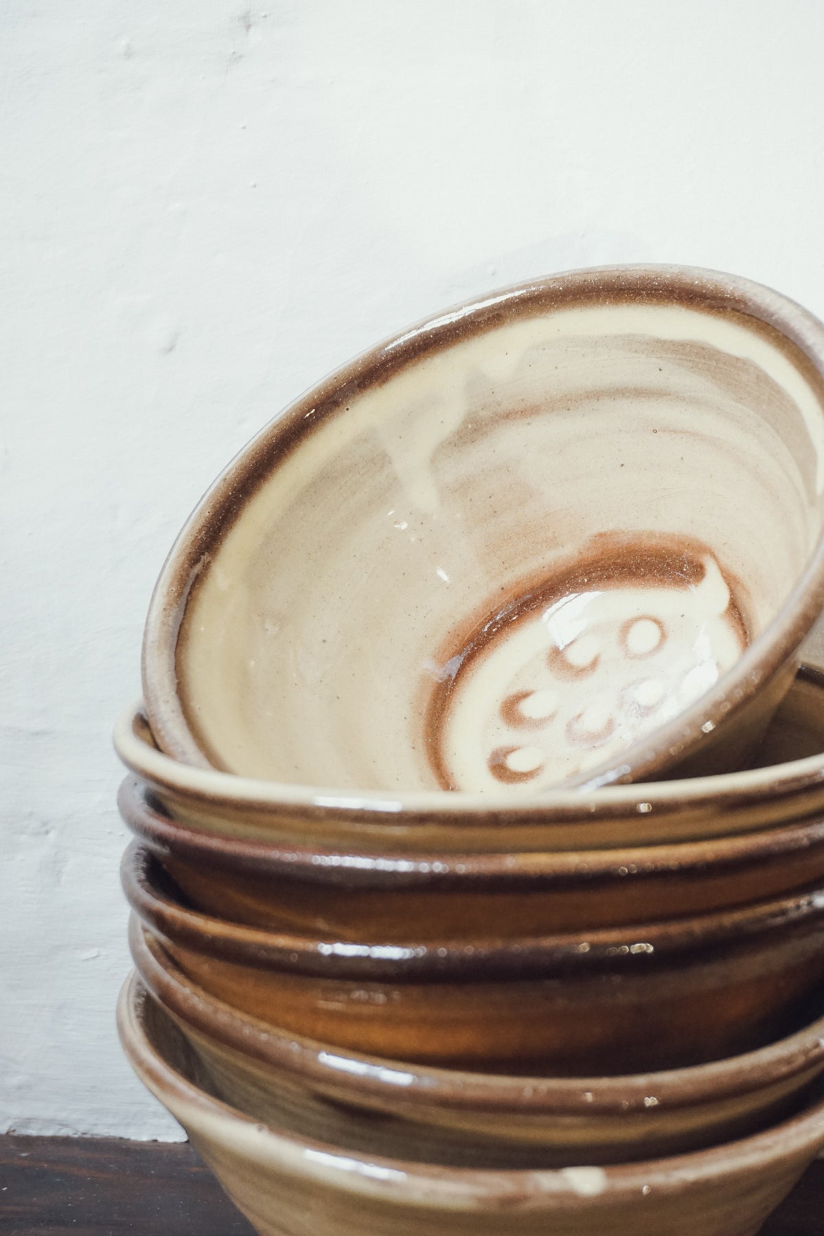 Slipware breakfast bowl by Eve Gnoyke