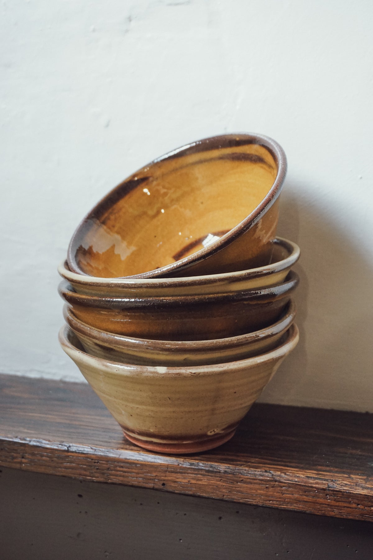 Slipware breakfast bowl by Eve Gnoyke