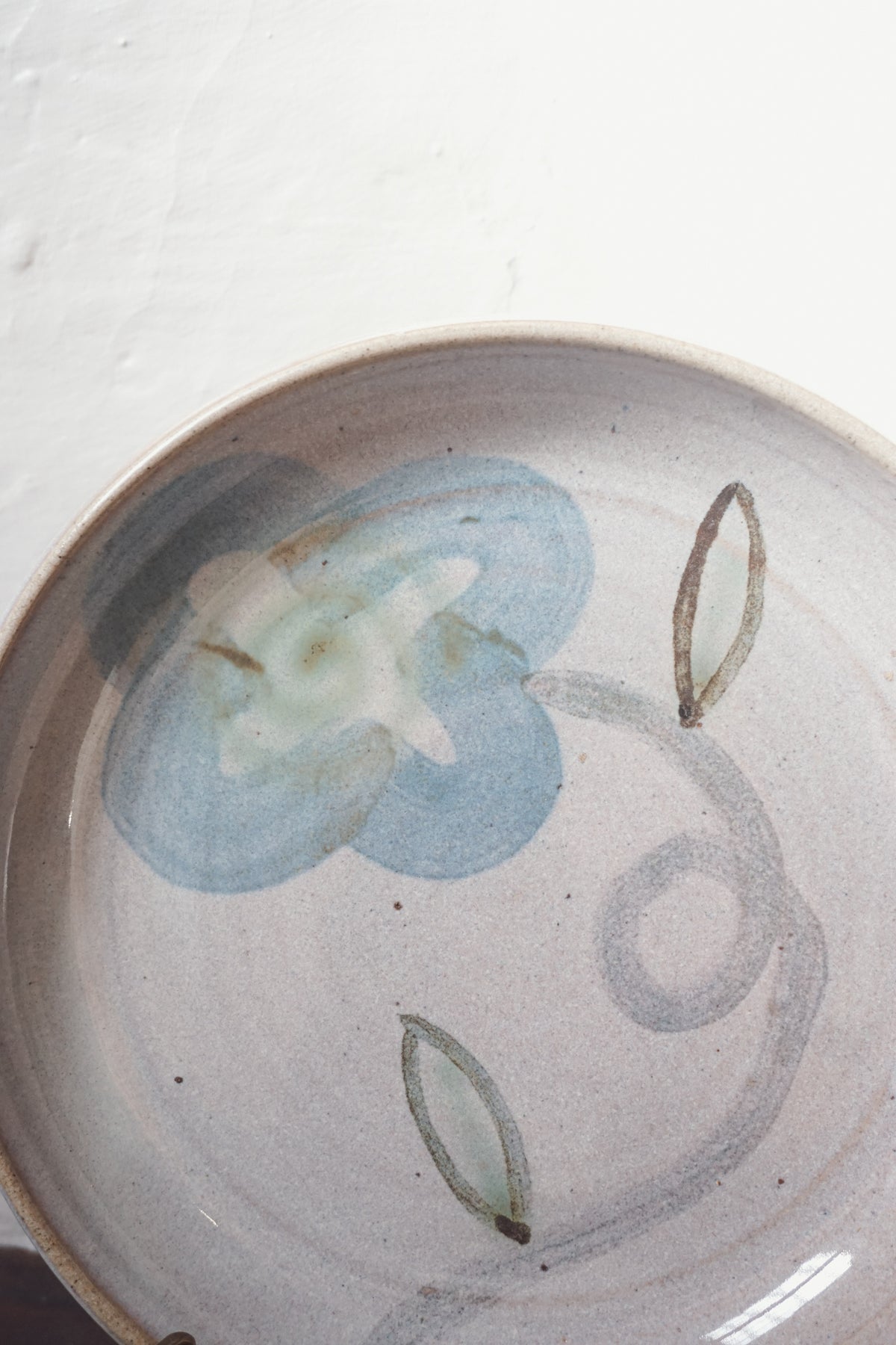 Flower Plate by Saskia Pomeroy