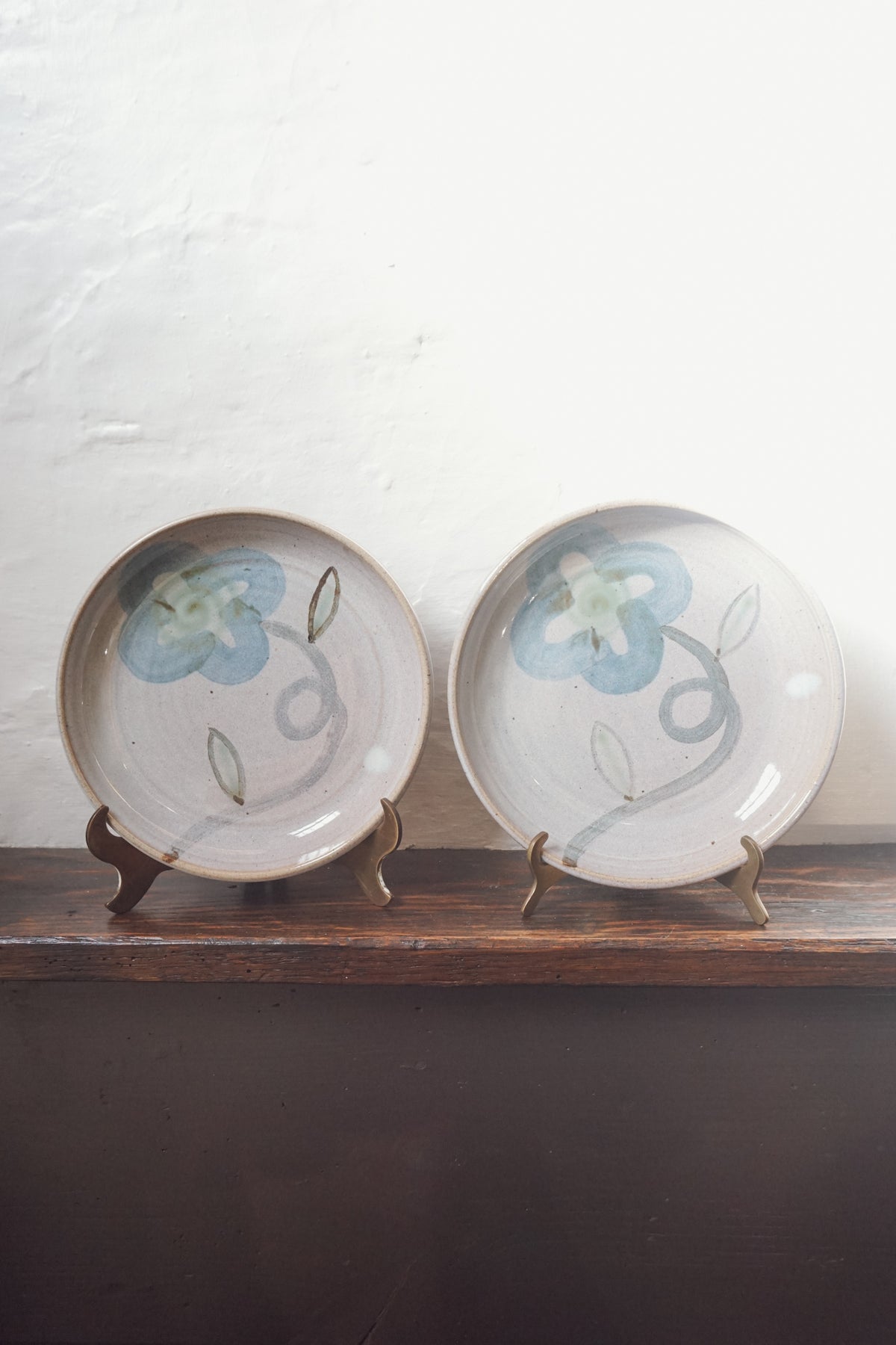 Flower Plate by Saskia Pomeroy