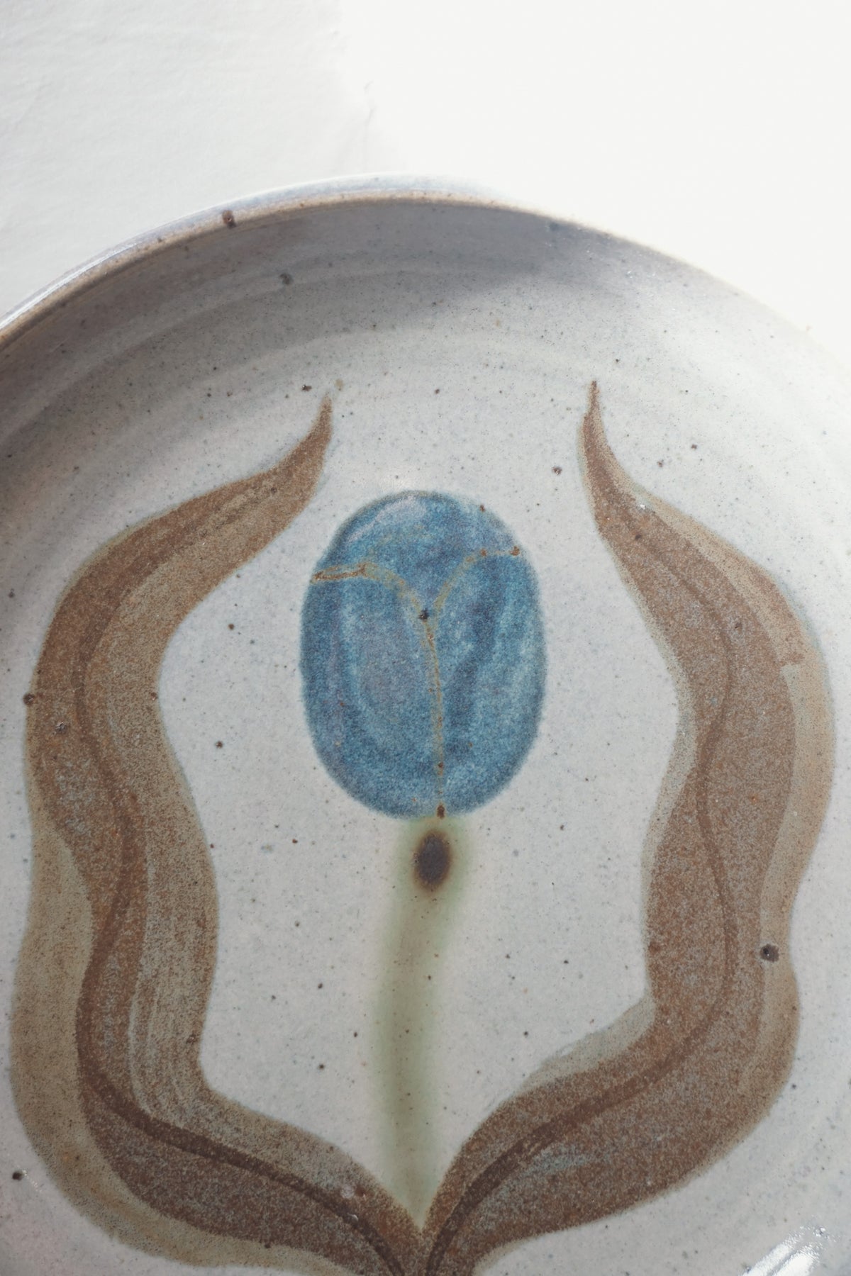 Tulip Plate by Saskia Pomeroy
