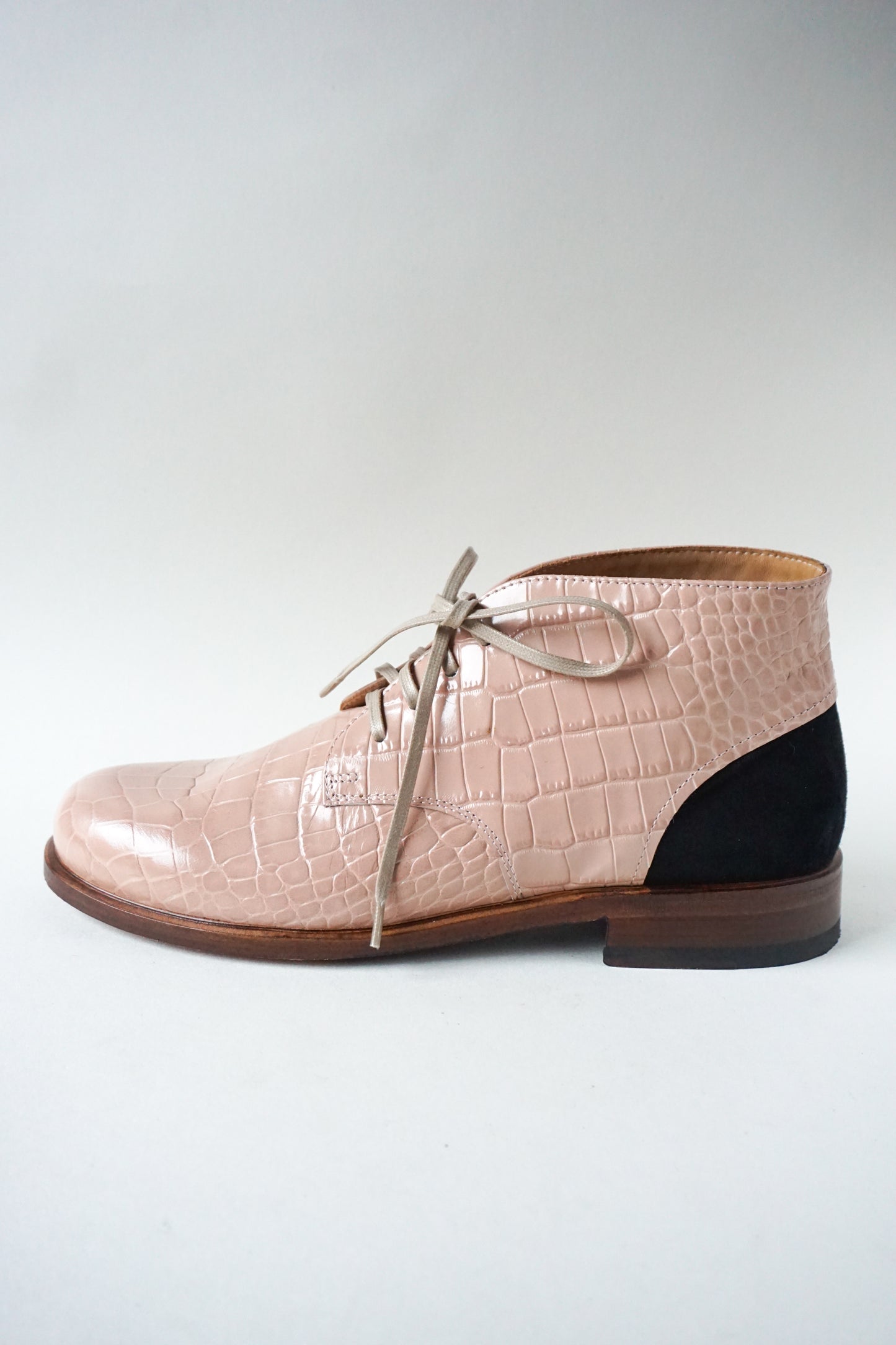 SAMPLE. LAPWING - NUDE. SIZE 40